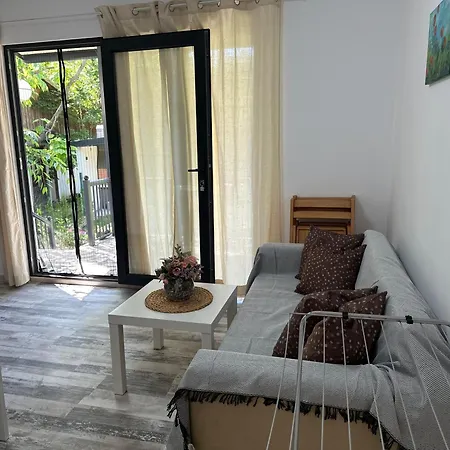 Ваканционна къща Sea House 3 *